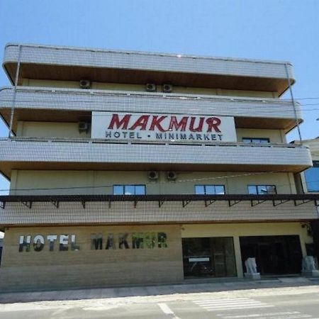 Hotel Makmur Tarakan Kültér fotó